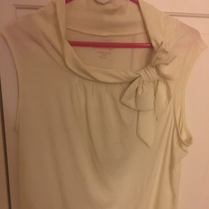 Lilly Pulitzer - ivory, sleeveless top w bow.